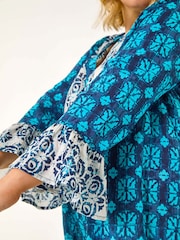 Roman Blue Curve Contrast Print V-Neck Midi Dress - Image 5 of 5