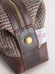 Brown Harris Tweed Washbag - Image 3 of 7