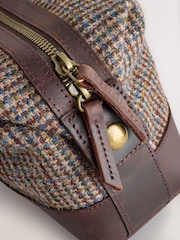 Brown Harris Tweed Washbag - Image 4 of 7