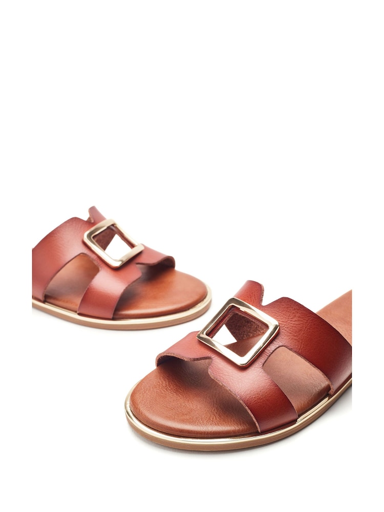 Moda in Pelle Jeanie Trim Detail Flat Brown Sandals - Image 4 of 4