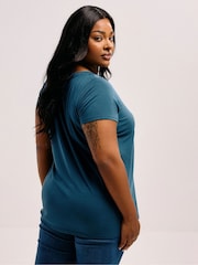 Yours Curve Brown Core Basic T-Shirts 3 Pack - Image 5 of 8
