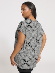 Yours Curve Charcoal Black Crepe Pleated Front Top - Image 3 of 5