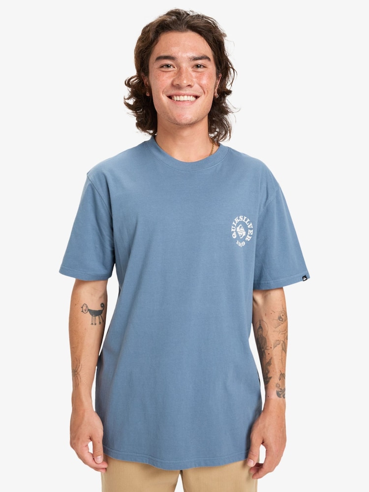 Quiksilver EV Summer Salt Backprint Graphic Logo Short Sleeve T-Shirt - صورة 1 من 7 Quiksilver EV Summer Salt Backprint Graphic Logo Short Sleeve T-Shirt - صورة 1 من 7