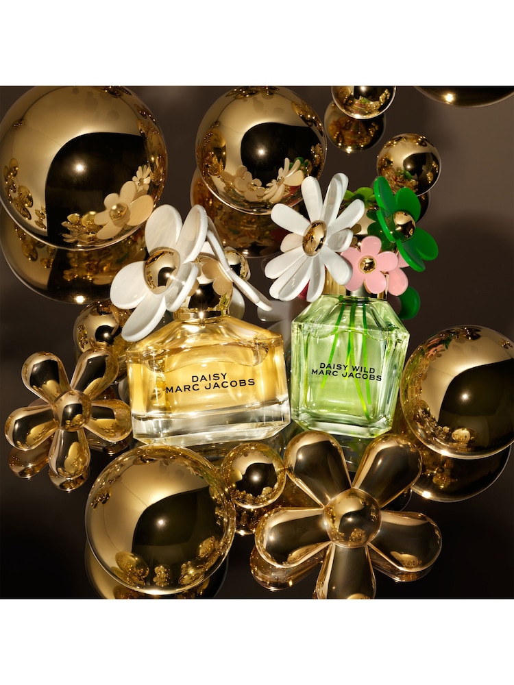 Marc Jacobs Daisy Wild Eau De Parfum 50ml Gift Set (Worth £96) - Image 3 of 3