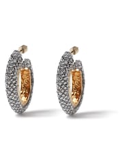 لون فضي - Aela Sparkle Thick Oval Hoop Earrings - صورة 2 من 3