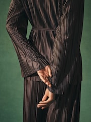 Nothing Ordinary Chocolate Brown V-Neck Plisse Long Sleeve Tie Waist Top - Image 4 of 8