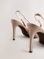 ヌード - Forever Comfort® Point Toe Slingback Heels - 画像 9 / 9