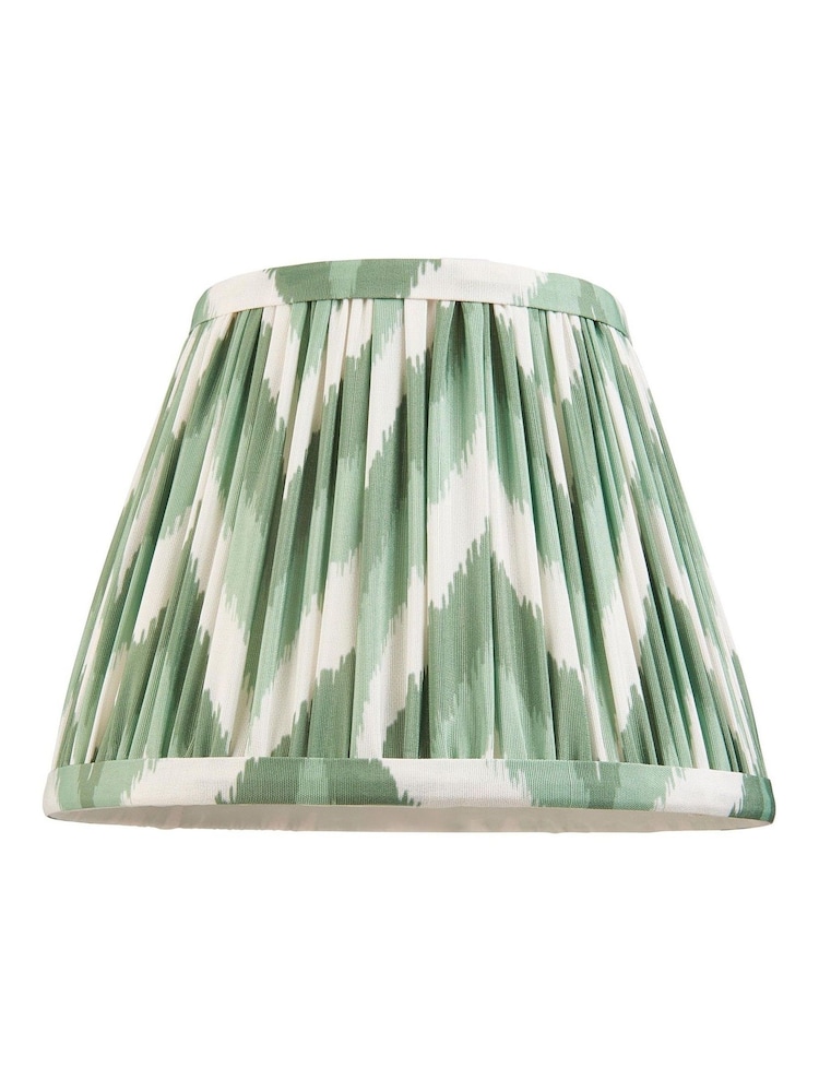 Gallery Home Cotswold Green Zigzag Printed Fabric Shade 20cm - Image 1 of 4 Gallery Home Cotswold Green Zigzag Printed Fabric Shade 20cm - Image 1 of 4