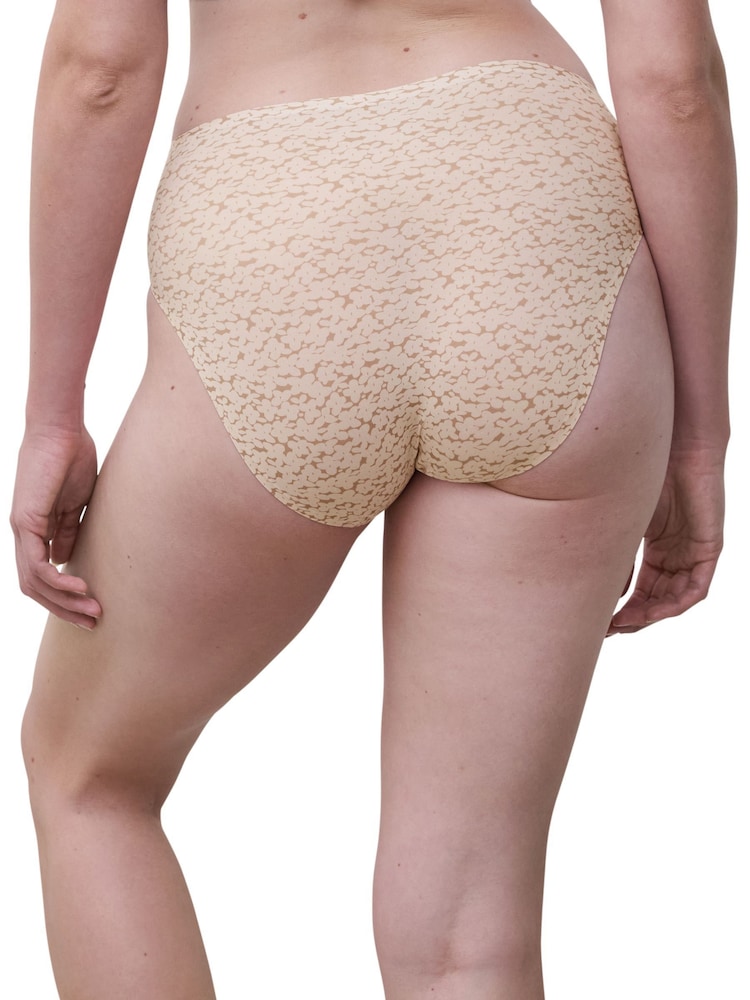 Chantelle One Size Soft Stretch Seamless High Leg Nude Knickers - Image 2 of 4