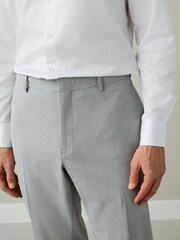 Gris - Pantalones de traje de corte estándar con diseño de pata de gallo texturizado Motionflex - Imagen 4 de 9