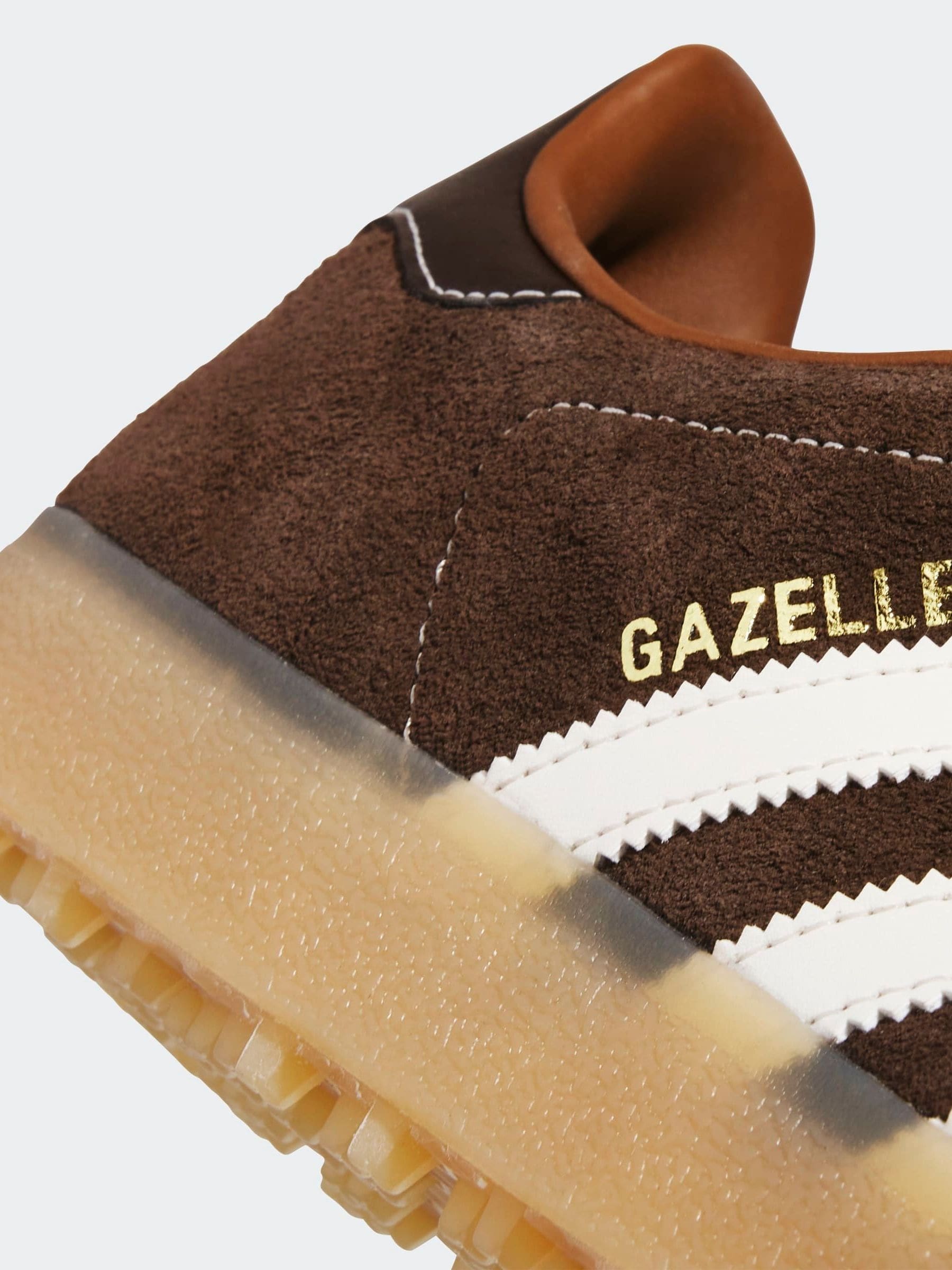 Comprar Castanho - Tênis adidas Golf Gazelle sem cravos from Next