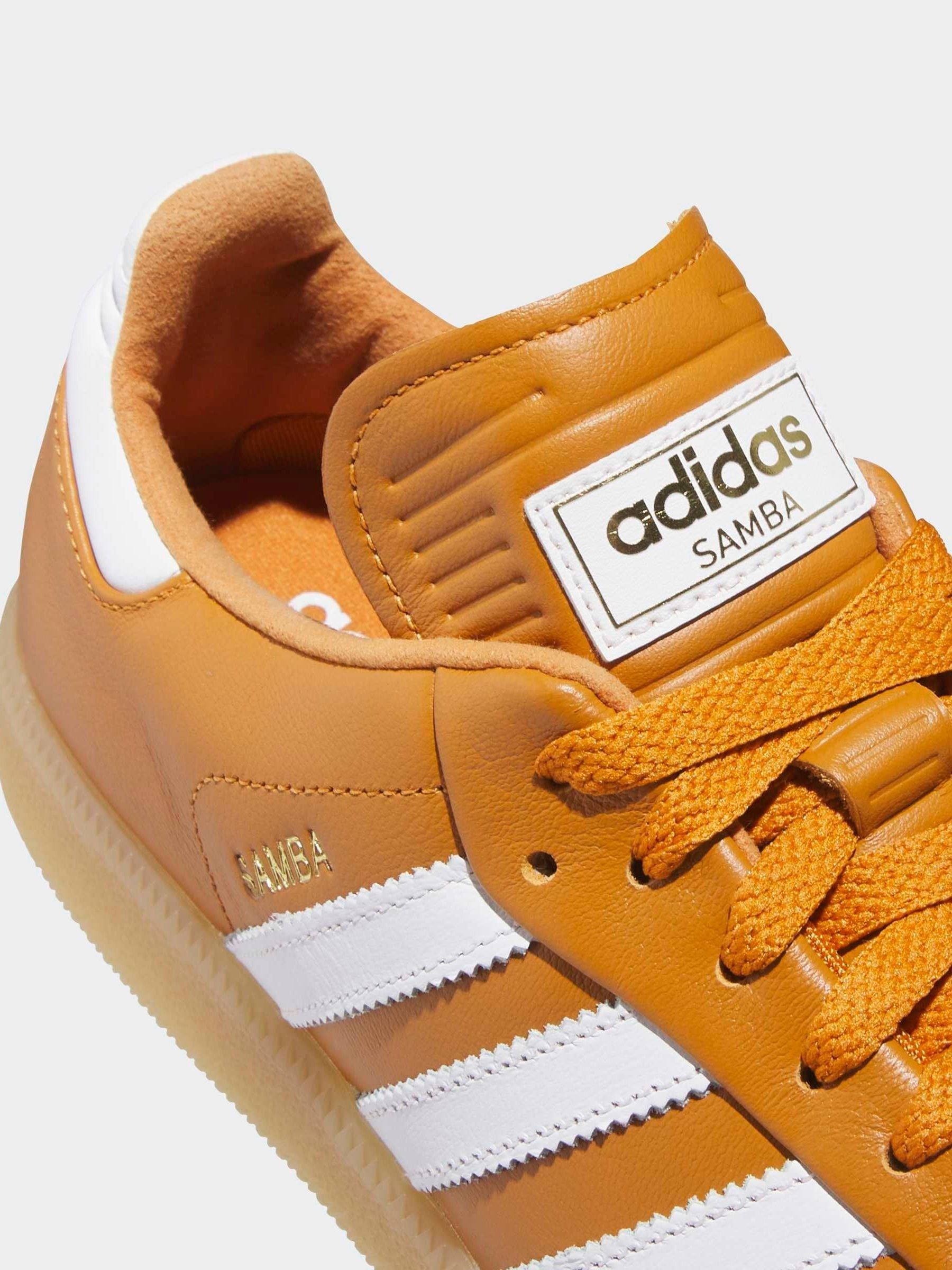 Next：日本 ラストブラウン - adidas Golf Samba スパイクレスゴルフ