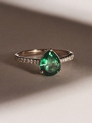 The Diamond Store Green Astra 2.30ct H/SI Pear Cut Lab Emerald Solitaire with Side Stones Ring in 18K Gold Vermeil - Image 3 of 3