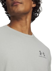 Under Armour Light Grey Sportstyle Left Chest Logo T-Shirt - Image 3 of 3