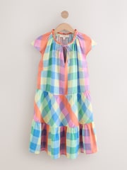 Rozā un zilā rūtainā rūtiņa - Daudzslāņu mini kleita ar V veida kakla izgriezumu un linu - Attēls 6 no 9