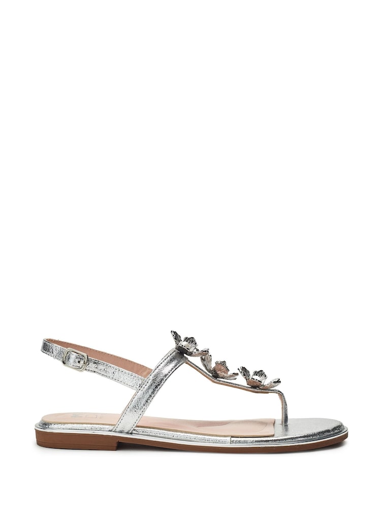 Moda in Pelle Silver Jewelle Flower Print Trim Toe Post Flat Comfort Sandals - Image 1 of 4