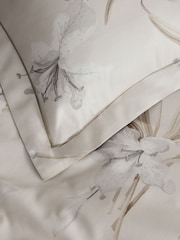 Natural Collection Luxe Lily Floral 600TC Sateen Duvet Cover and Pillowcase Set - Image 3 of 4