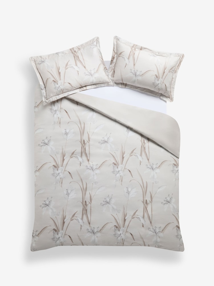Natural Collection Luxe Lily Floral 600TC Sateen Duvet Cover and Pillowcase Set - Image 4 of 4