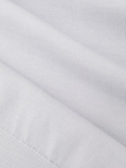 Azul escarcha - Suéter con cuello redondo de lana de merino Wessex de Reiss - Imagen 6 de 6