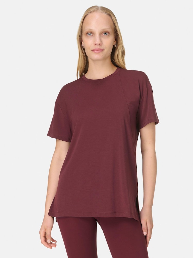 Sweaty Betty Red Soft Flow Studio Longline T-Shirt - Image 1 of 7 Sweaty Betty Red Soft Flow Studio Longline T-Shirt - Image 1 of 7
