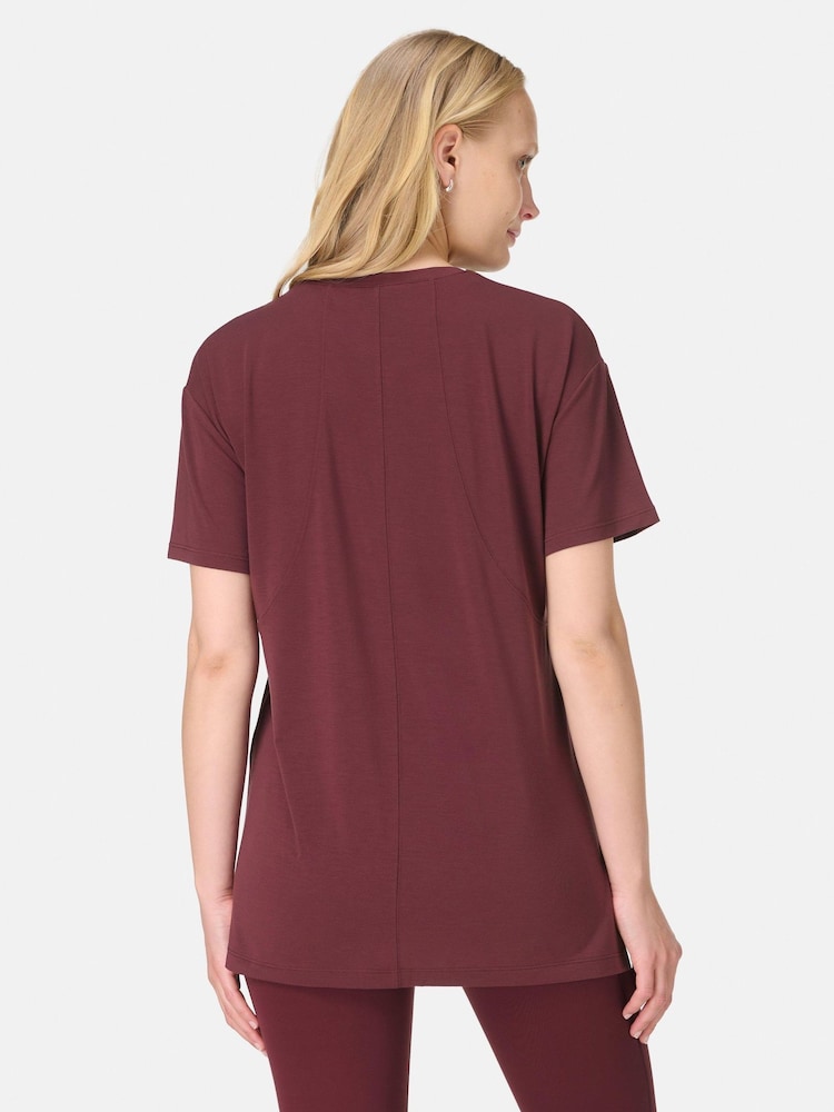 Sweaty Betty Red Soft Flow Studio Longline T-Shirt - Image 2 of 7 Sweaty Betty Red Soft Flow Studio Longline T-Shirt - Image 2 of 7