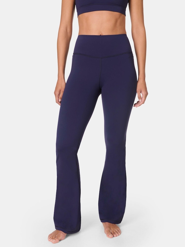 Azul - Sweaty Betty Ultimate Studio Flare Trousers - Imagen 1 de 7