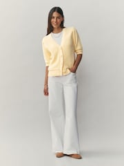 צהוב - קרדיגן מפנק עם שרוולים קצרים וכפתורי לב - תמונה 4 מתוך 8