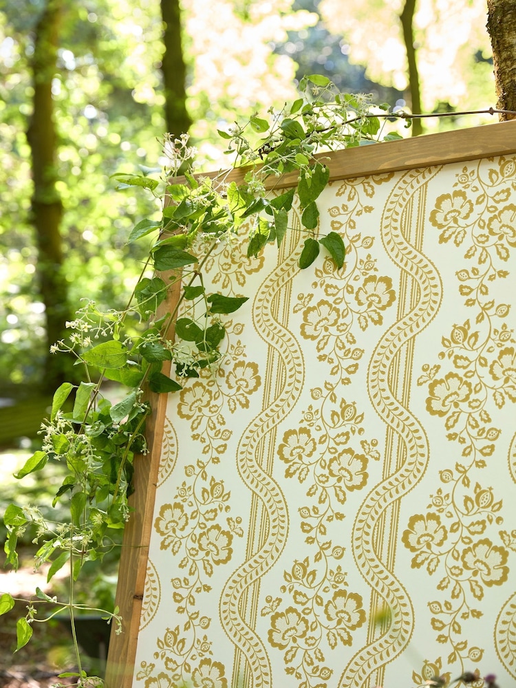Sanderson Yellow Aubrey Country Woodland Wallpaper 10M - Image 2 of 2 Sanderson Yellow Aubrey Country Woodland Wallpaper 10M - Image 2 of 2