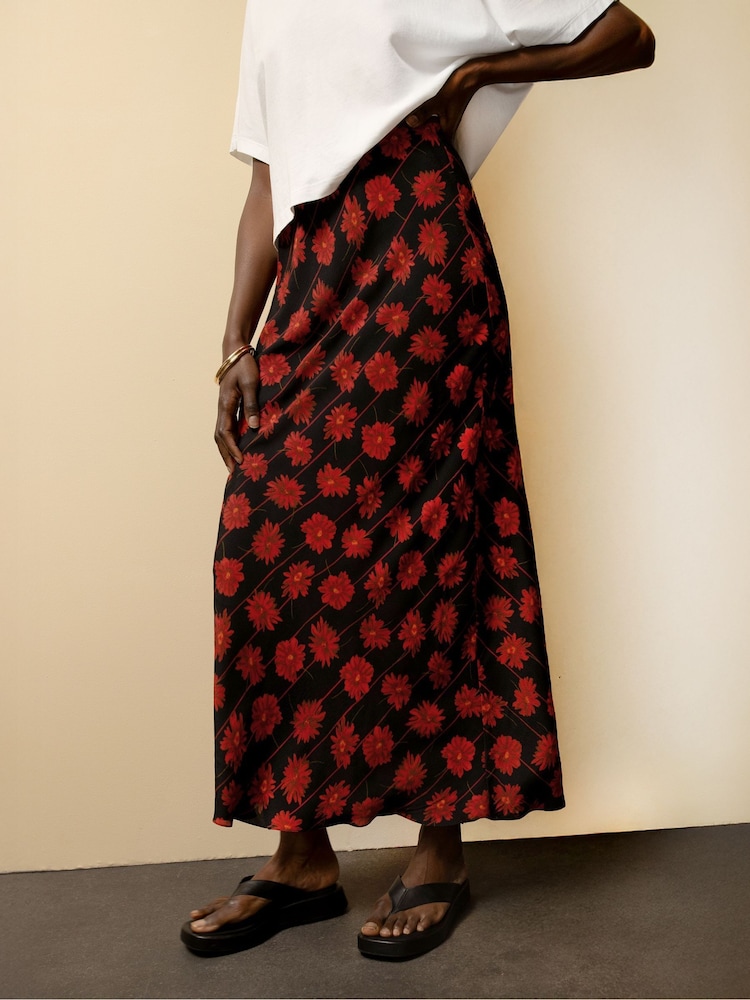 Ro&Zo Red Rose Print Bias Skirt - Image 2 of 5