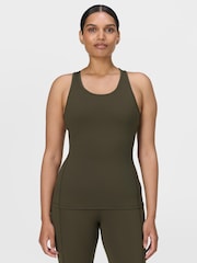 Verde - Sweaty Betty Power Medium Impact Gym Vest - Imagen 1 de 7