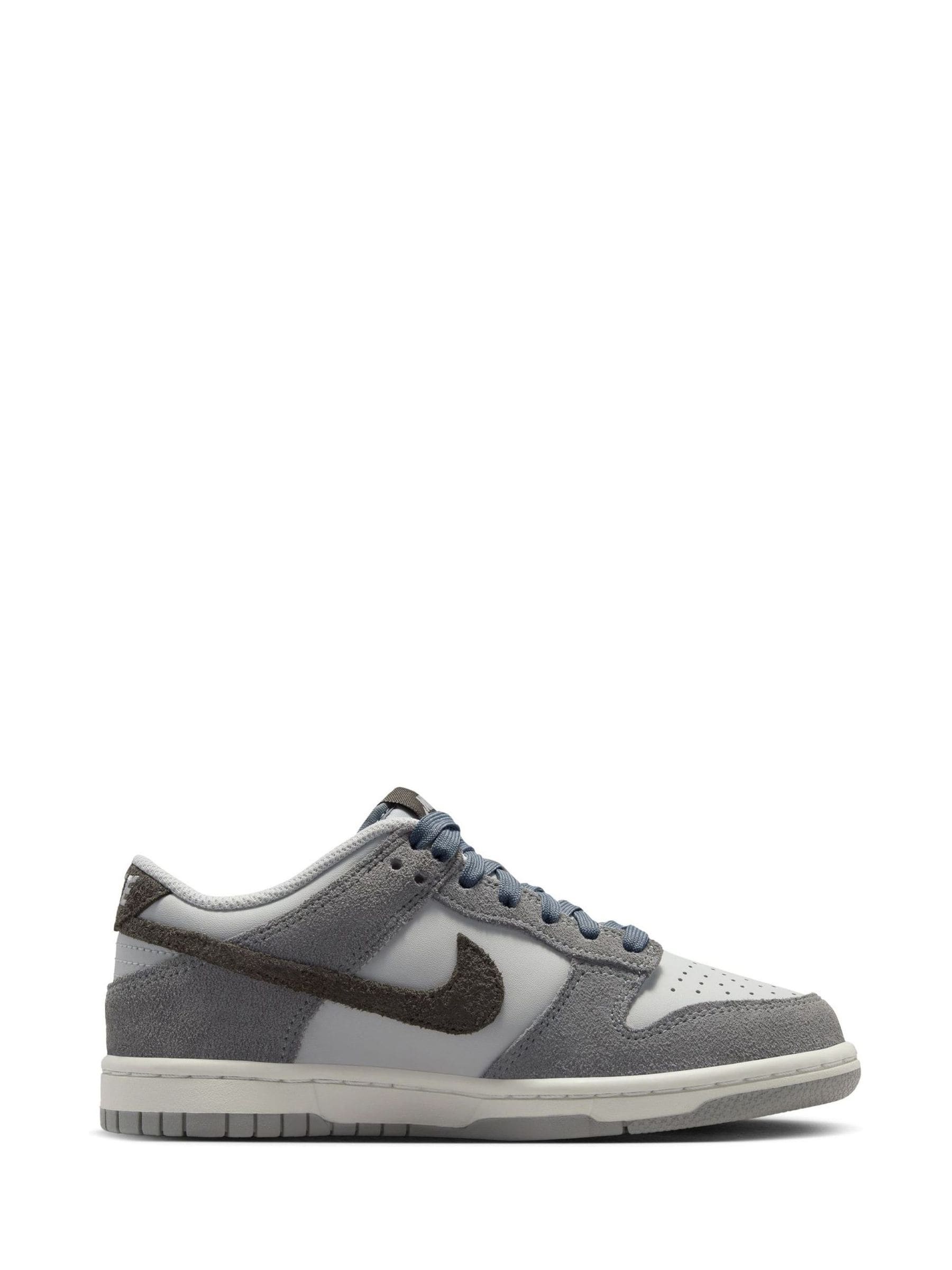 dunk low medium grey