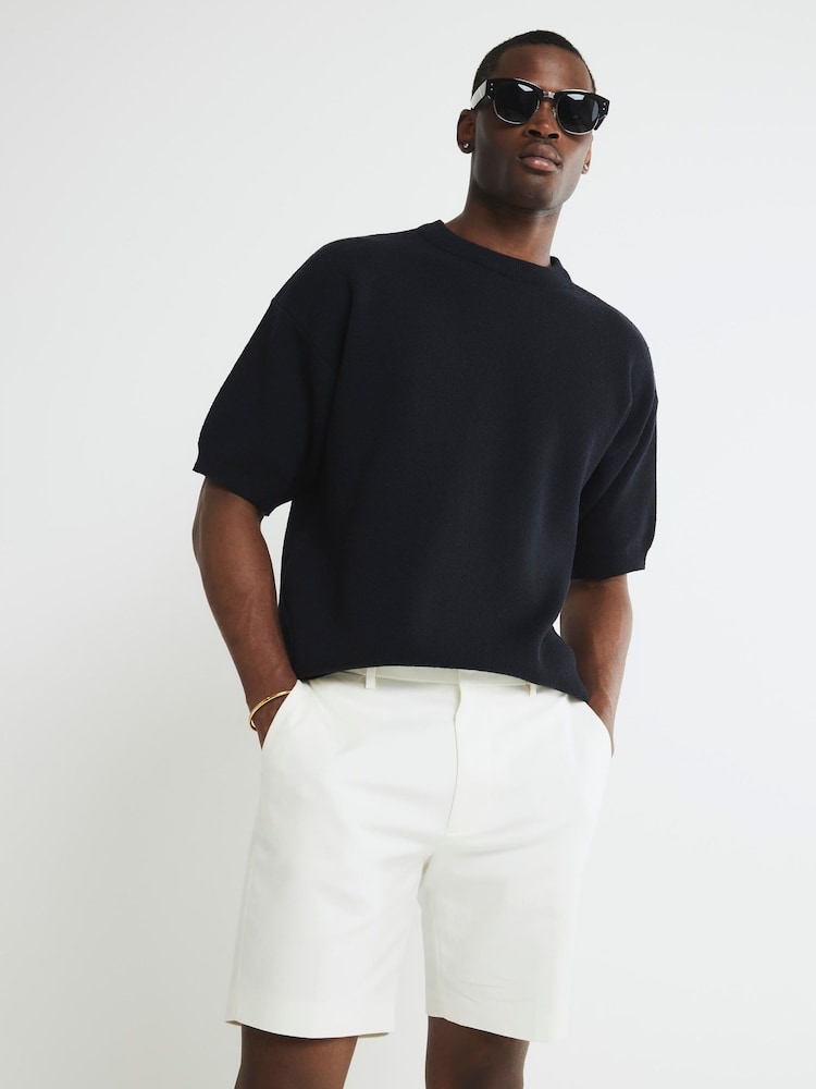 River Island Cream Unbelted Core Decal Chino Shorts - Image 2 of 4