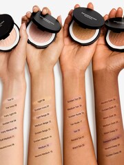 bareMinerals ORIGINAL Pressed Powder Foundation Mineral SPF15 - Image 4 of 5