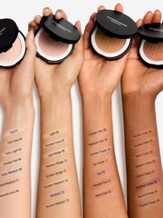 bareMinerals ORIGINAL Pressed Powder Foundation Mineral SPF15 - Image 4 of 4