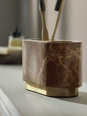 ماربل إن. فرشاة أسنان فاخرة - صورة 2 من 3