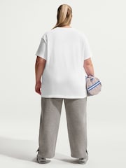 Nike White Classic T-Shirt - Image 2 of 5