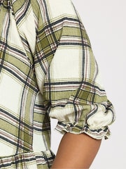Yours Curve Green Tiered Notch Texture Top - Image 4 of 5