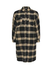 Yours Curve Black Longline Check Shirt - Image 6 of 6