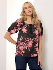 Preto - Blusa Long Tall Sally com estampa Floral Print e borlas estilo Boho - Imagem 1 de 5