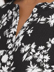 Yours Curve Notch Neck Texture Top - Imagem 3 de 4