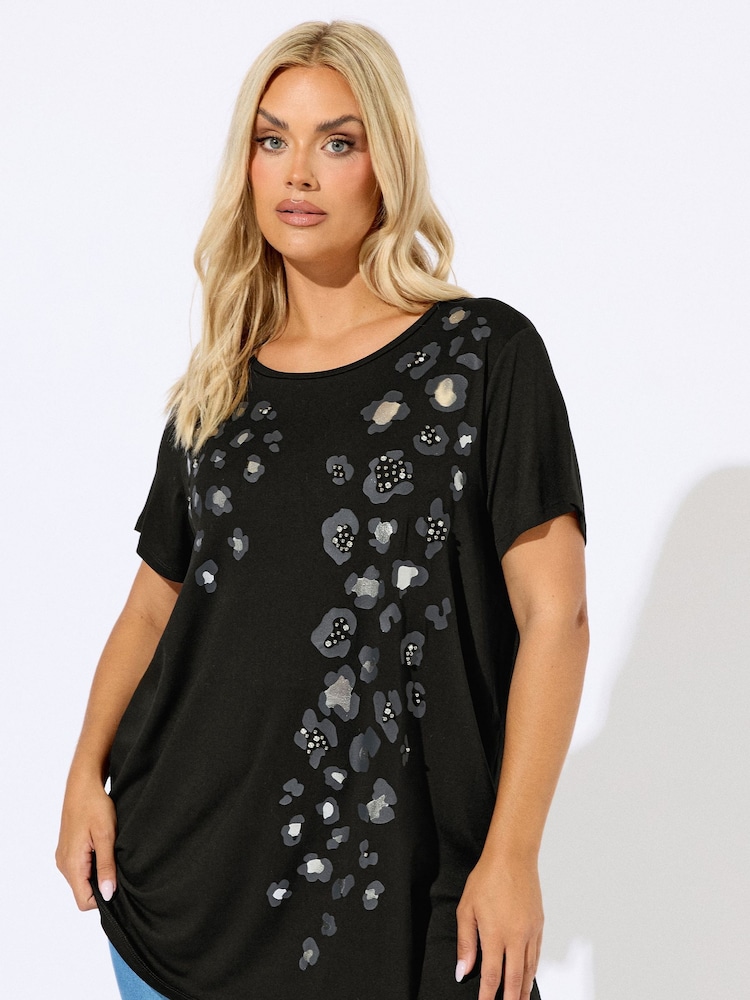 Yours Curve Black Placement T-Shirt - Image 1 of 5 Yours Curve Black Placement T-Shirt - Image 1 of 5