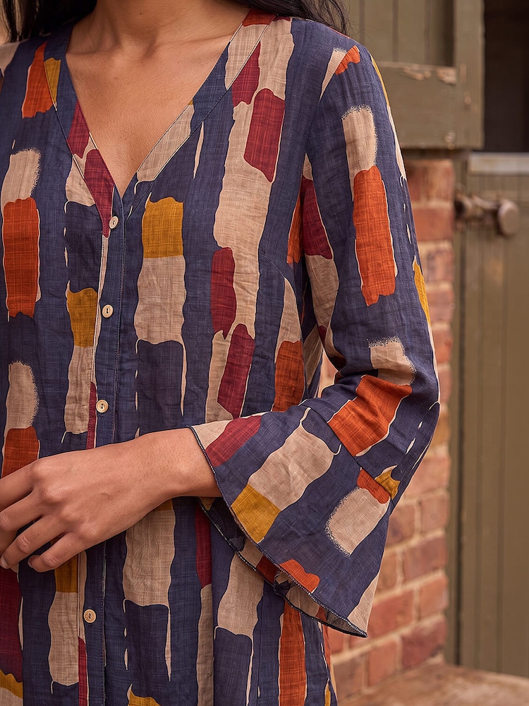 Roman Abstract Print Buttoned Blouse - Imagen 4 de 4