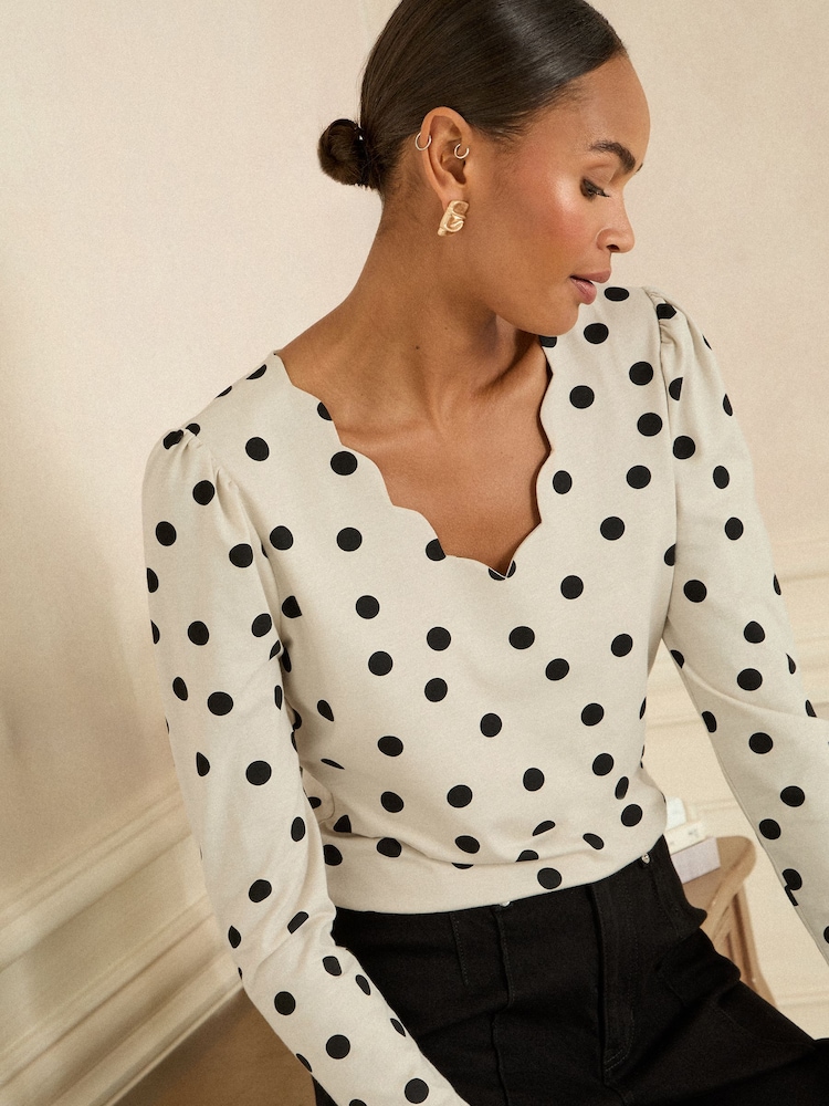 Love & Roses Ivory and Black Spot Print Petite Scallop V-Neck Long Sleeve Jersey Top - Image 2 of 4 Love & Roses Ivory and Black Spot Print Petite Scallop V-Neck Long Sleeve Jersey Top - Image 2 of 4