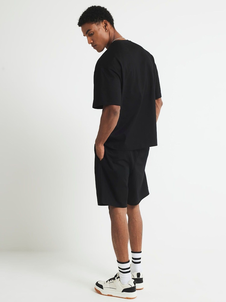 River Island Black Boxy T-Shirt and Shorts Set - Image 4 of 4