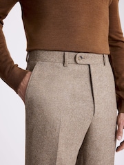 MOSS MOSS Relaxed Fit Gold Herringbone Tweed Trousers - Bild 3 von 3