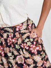 Saia preta com estampa floral Gina Bacconi EMI na cintura elástica - Imagem 3 de 5