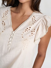 Blusa bordada de algodão Darcey natural Gina Bacconi - Imagem 2 de 3