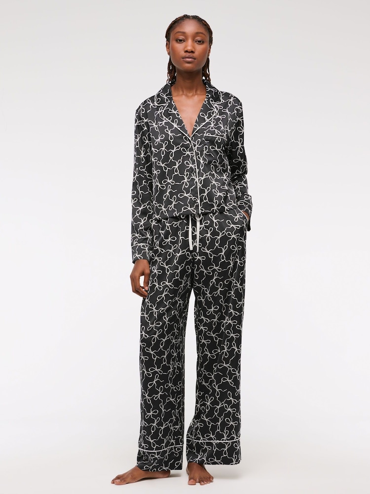 Abercrombie & Fitch Bow Print Black Pyjamas Trousers - Image 1 of 6