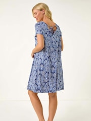Roman Blue Petite Printed V-Neck Pocket Swing Dress - Image 3 of 5