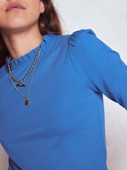 Top con detalle de volante muy suave de Boden - Imagen 3 de 4